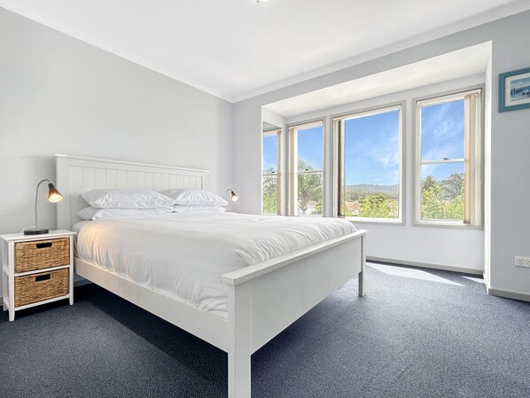 Appartement | 3 chambres, fer et planche à repasser, literie fournie