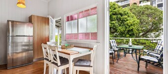 Tranquil 3-bed Family Home With Spacious Backyard