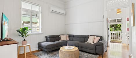 Apartment | Living area