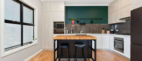 Apartment | Private kitchen | Cookware/dishes/utensils