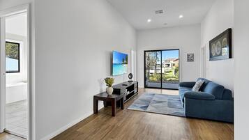 Apartment | Living room