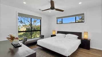 Apartment | 4 bedrooms, bed sheets