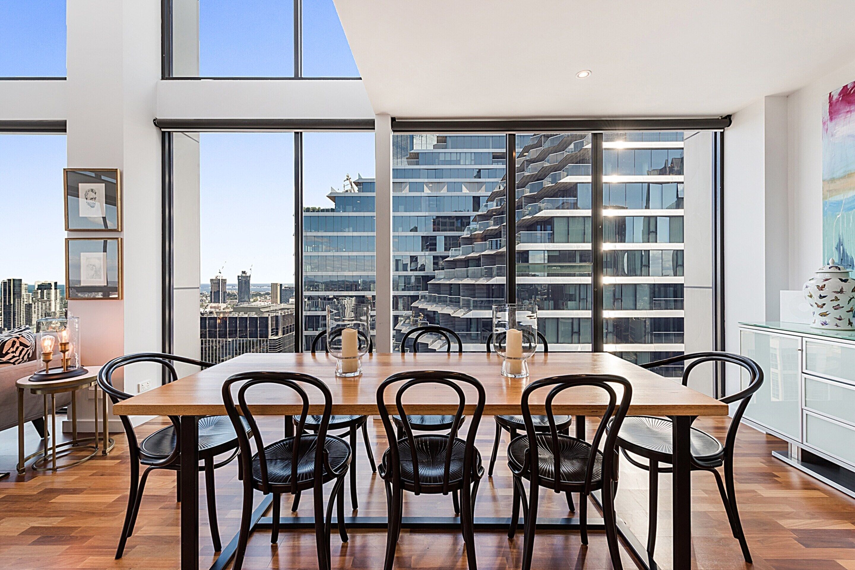 Apartment | Dining