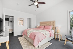 Apartment | 5 bedrooms, laptop workspace, iron/ironing board, bed sheets