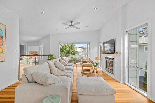 Apartment | Living area - Luxurious 5-bed Home by Avoca Beach (Avoca Beach)