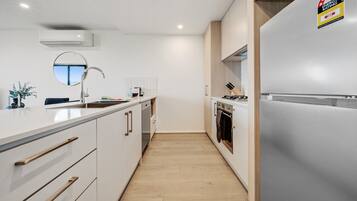 Apartment | Private kitchen | Cookware/dishes/utensils