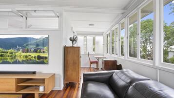 Apartment | Living room