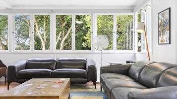 Apartment | Living room