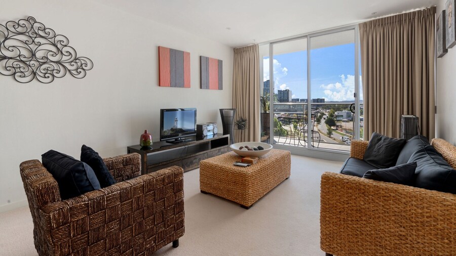 Comfortable 1-bed Apartment With Balcony