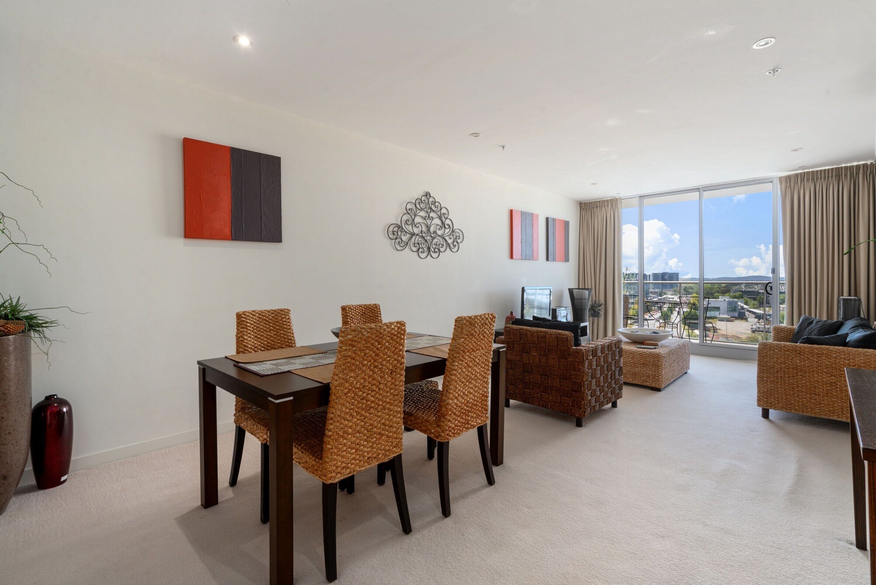 Apartment | Dining
