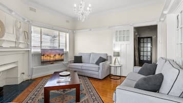 Apartment | Living room