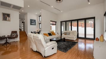 Apartment | Living room