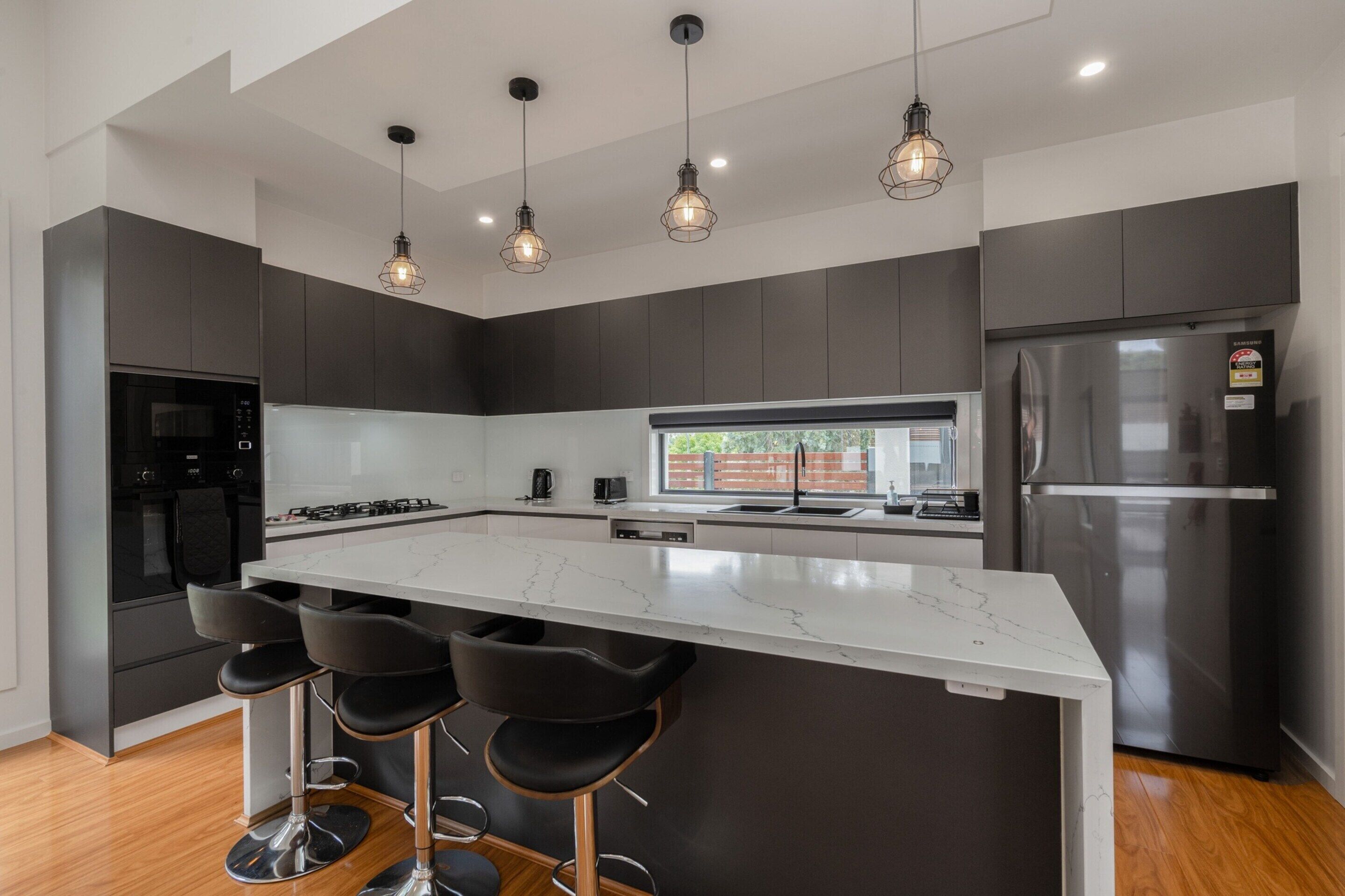 Apartment | Private kitchen | Fridge, microwave, oven, stovetop