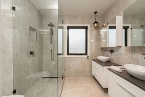 Apartment | Badezimmer