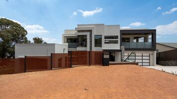 Apartment | Exterior