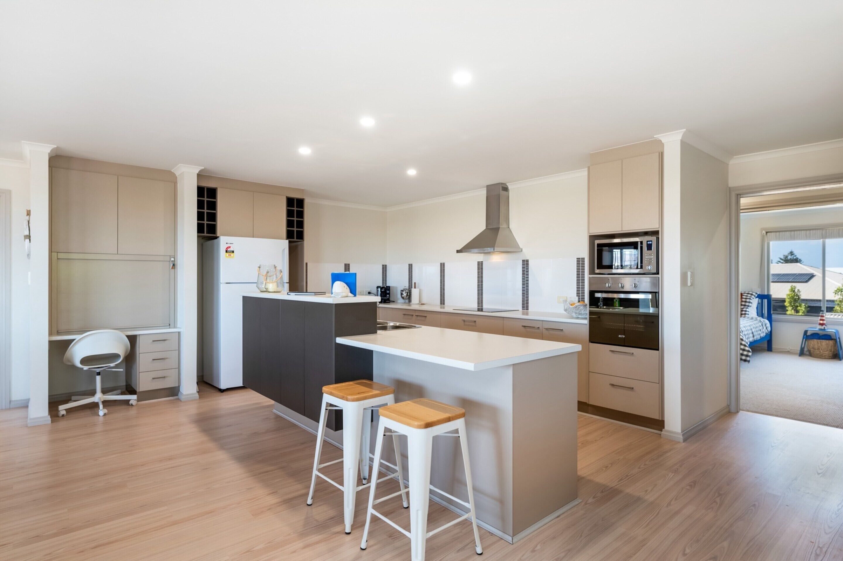 Apartment | Private kitchen | Fridge, microwave, oven, stovetop