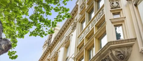 Apartment | Exterior detail