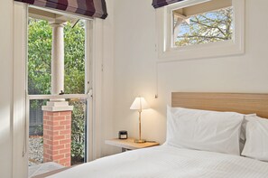 Apartemen | 1 kamar tidur, ruang kerja ramah laptop, dan setrika/meja setrika