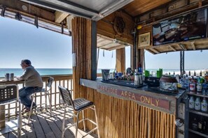 Bar (in der Unterkunft)