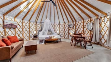 1 chambre, bureau, lit de bébé portatif, Wi-Fi