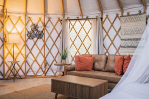 Pöytätennispöytä