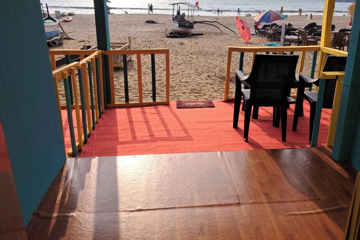 Kahden hengen huone, parveke, rantanäköala | Ilmainen Wi-Fi