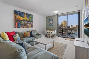 Living area - Docklands Waterfront Elegance With Cityscape Views (Melbourne)
