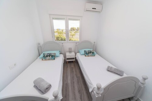 Luxury Chalet 20 Minutes From Valencia