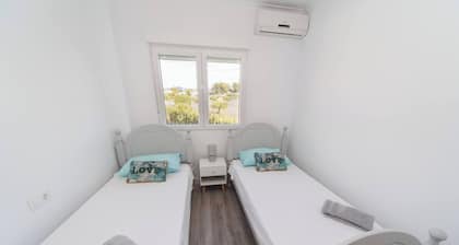 Luxury Chalet 20 Minutes From Valencia