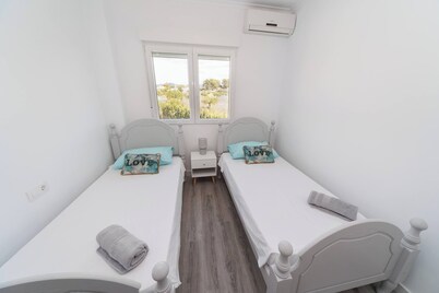 Luxury Chalet 20 Minutes From Valencia