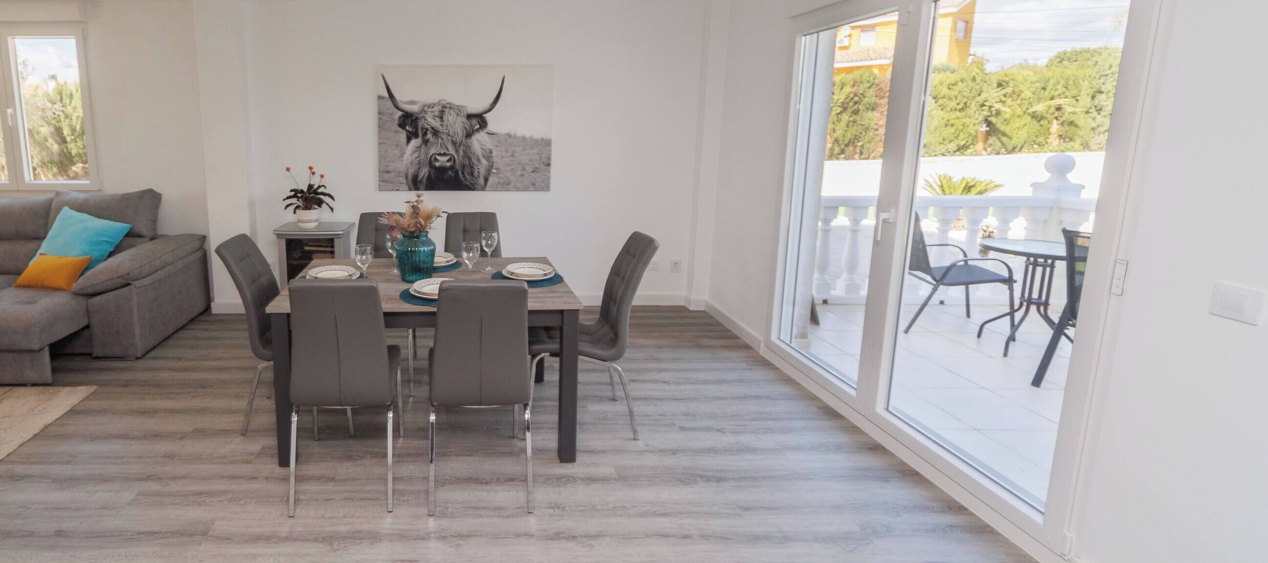 Vila, 4 kamar tidur, kolam renang pribadi | Ruang makan