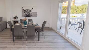 Villa, 4 Bedrooms, Private Pool | Dining room