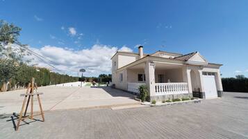 Villa, 4 Bedrooms, Private Pool | Bahagian luar