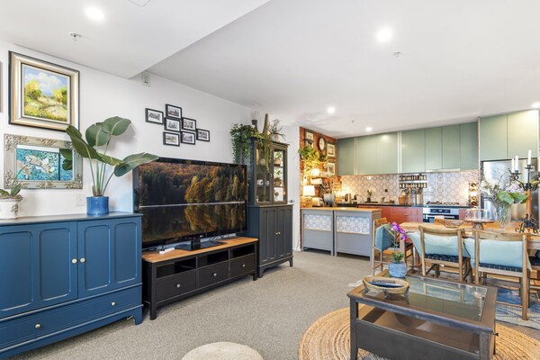 Chic 2-bed Apartment With Balcony In Southbank - Flinders Street Railway Station - Melbourne