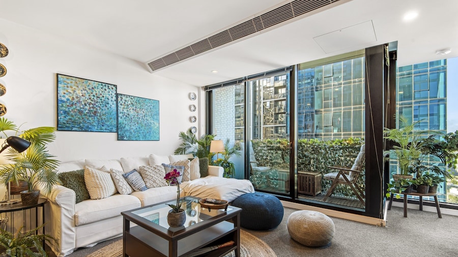 Chic 2-bed Apartment With Balcony in Southbank