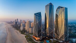 Exterior - Jewel Luxury Beachside 2-bed With Water View (Gold Coast)