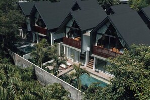 المنشأة من الخارج