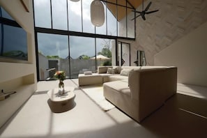 Cribs/infant beds - ASAI Village (Bali)