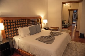 In-room safe, blackout drapes, free WiFi - Mirtala Hotel Boutique (Guanajuato)