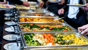 A buffet with various food options including vegetables and fruits. - Mirtala Hotel Boutique  (Guanajuato)