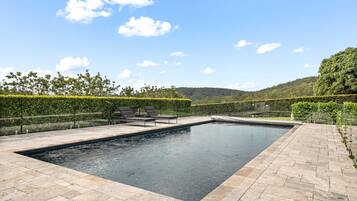 Apartment | Pool | Outdoor pool
