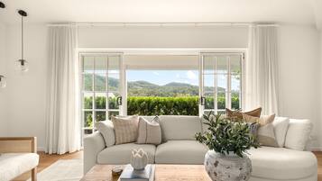 Apartment | Living room