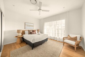 Apartment | 4 bedrooms, laptop workspace, iron/ironing board, bed sheets