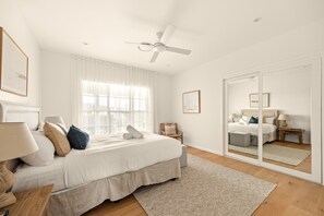 Apartment | 4 bedrooms, laptop workspace, iron/ironing board, bed sheets