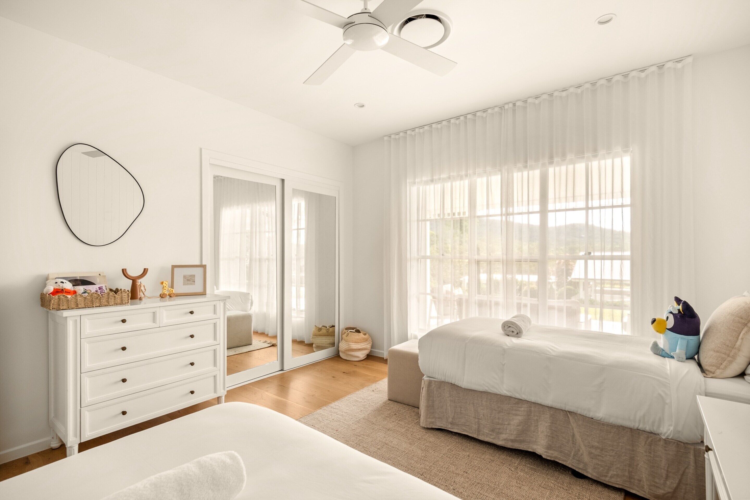 Apartment | 4 bedrooms, laptop workspace, iron/ironing board, bed sheets