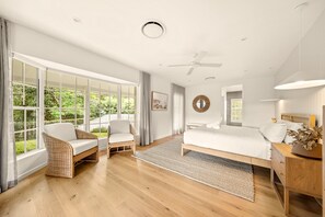 Apartment | 4 bedrooms, laptop workspace, iron/ironing board, bed sheets