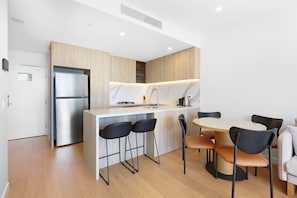 Apartment | Dining