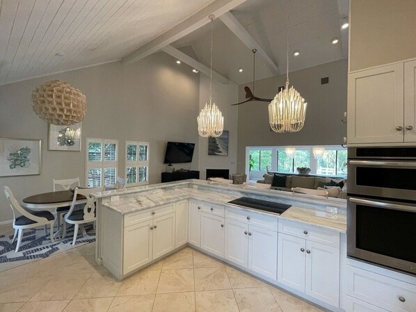 ميكروويف، فرن، موقد طهي مسطح، غسالة أطباق