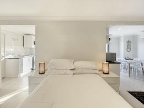 House | 1 bedroom, iron/ironing board, bed sheets