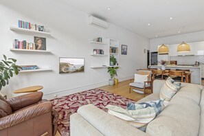 Apartment | Living room